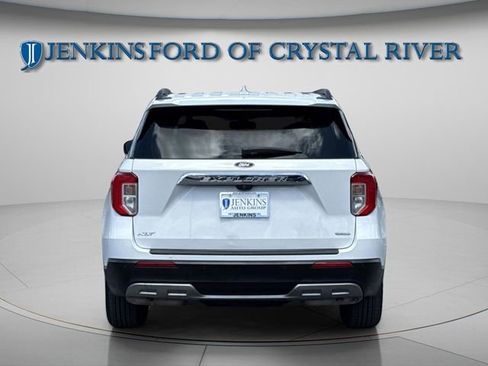 Certified 2020 Ford Explorer XLT w/ Equipment Group 202A RWD image 11