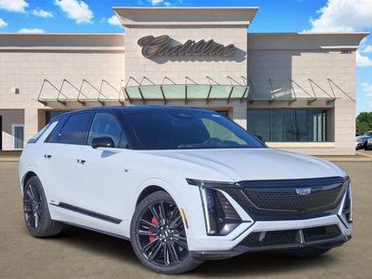 New 2026 Cadillac Lyriq V w/ Exterior Carbon Fiber Package