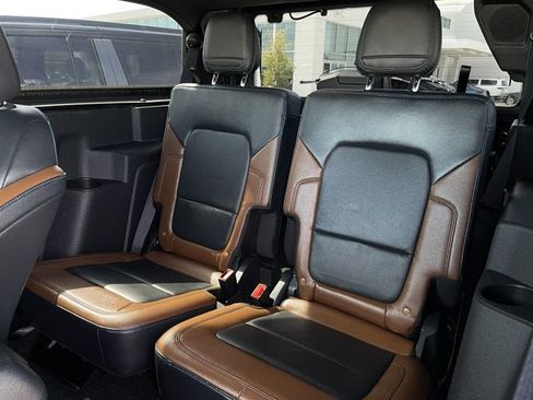 Used 2023 Ford Bronco Outer Banks AWD/4WD image 19