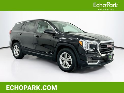 Used 2024 GMC Terrain SLE AWD/4WD image 1