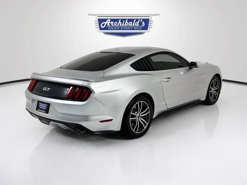 Used 2017 Ford Mustang GT Premium w/ Equipment Group 401A RWD image 8
