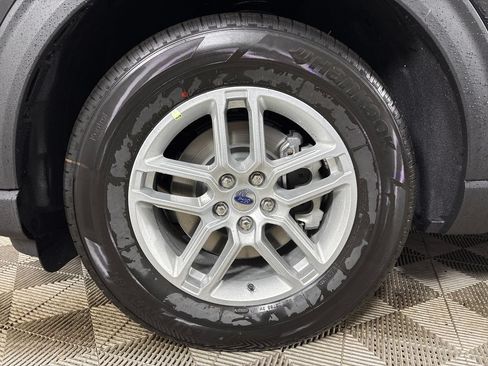 New 2026 Ford Explorer Active w/ Active Comfort Package RWD image 12