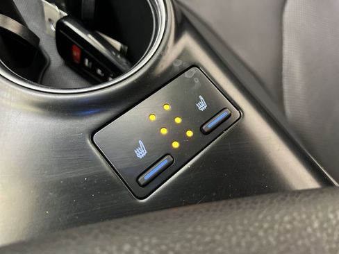 Used 2020 Toyota Camry XLE image 29