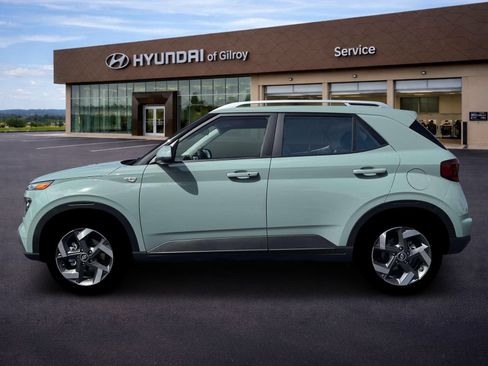 New 2026 Hyundai Venue SEL FWD image 3