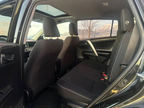 Used 2018 Toyota RAV4 LE image 11