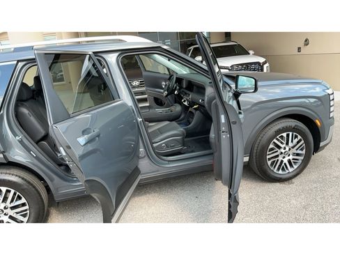 Used 2026 Hyundai Palisade SEL image 13