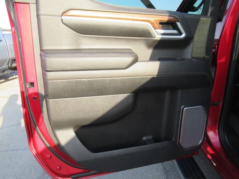 Used 2022 Chevrolet Silverado 1500 High Country w/ LPO, Dark Essentials Package image 10