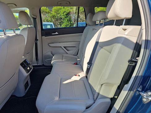 Used 2023 Volkswagen Atlas SE FWD image 15