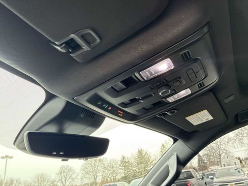 Used 2023 Chevrolet Tahoe High Country image 36