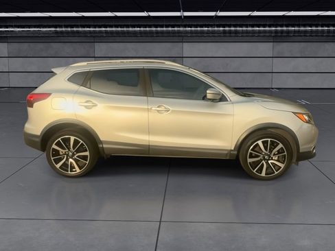 Used 2019 Nissan Rogue Sport SL image 9