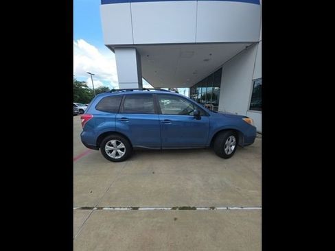 Used 2015 Subaru Forester 2.5i Premium AWD/4WD image 1