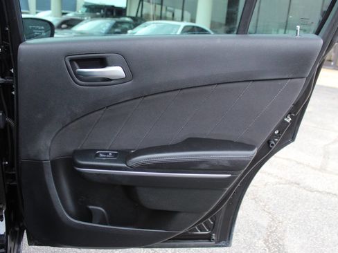 Used 2018 Dodge Charger SXT Plus image 11