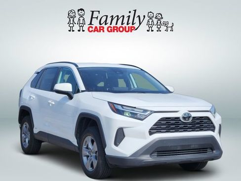 Certified 2025 Toyota RAV4 XLE AWD/4WD image 2