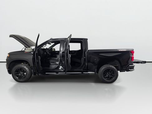 Used 2021 Chevrolet Silverado 1500 LT Trail Boss w/ Bed Protection Package AWD/4WD image 11
