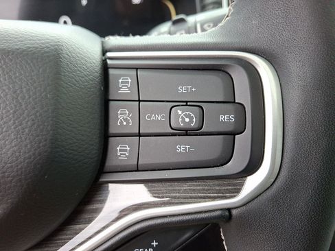 Used 2022 Jeep Wagoneer Series II w/ Premium Group I image 22