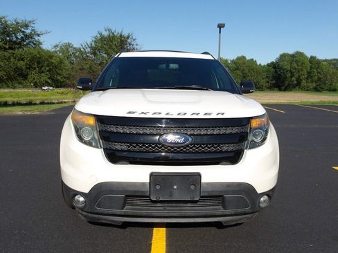 Used 2015 Ford Explorer Sport w/ Equipment Group 401A AWD/4WD image 3