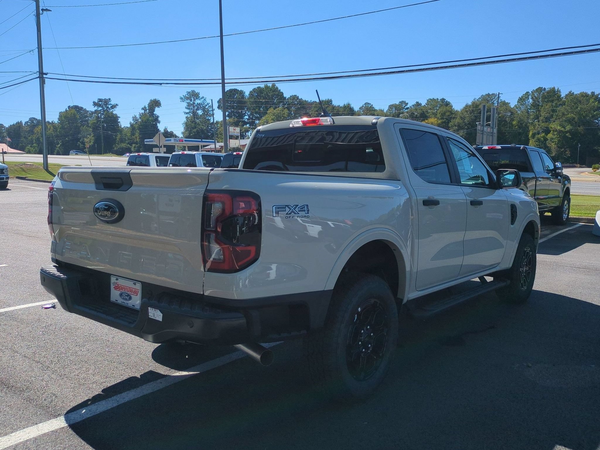 New 2026 Ford Ranger XLT w/ Equipment Group 301A High AWD/4WD image 5