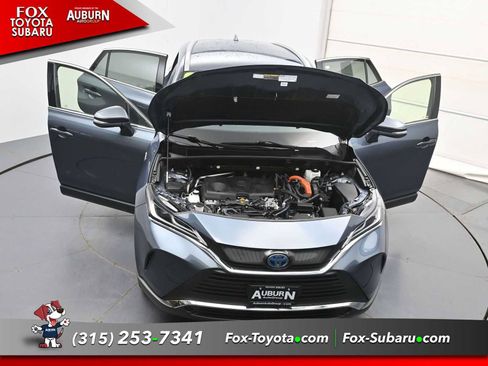 Used 2021 Toyota Venza XLE w/ Softex Package AWD/4WD image 40