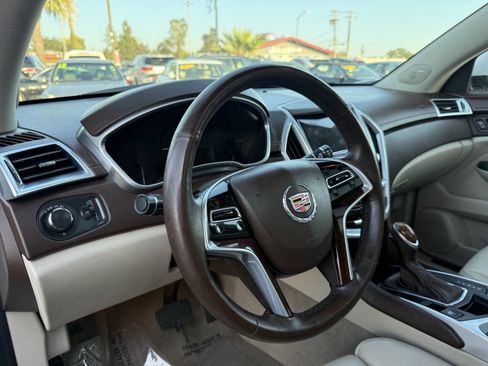 Used 2014 Cadillac SRX Luxury w/ Driver Awareness Package image 17