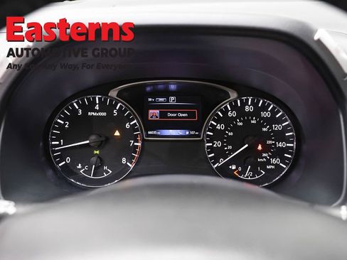 Used 2020 Nissan Pathfinder Platinum w/ Cargo Package AWD/4WD image 18