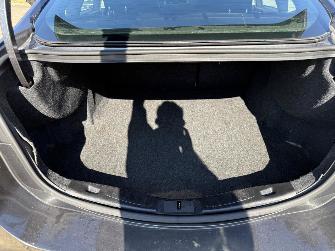 Used 2018 Ford Fusion SE w/ Fusion SE Technology Package FWD image 22