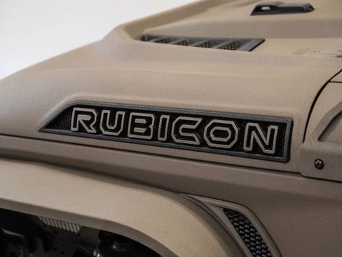 Used 2025 Jeep Gladiator Rubicon w/ Safety Group image 7