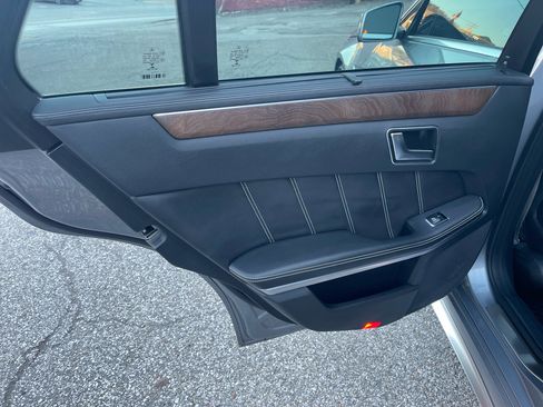 Used 2014 Mercedes-Benz E 63 AMG S-Model image 34