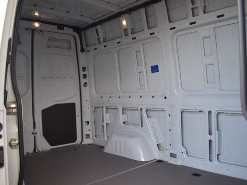 Used 2024 Mercedes-Benz Sprinter 144 Cargo image 9