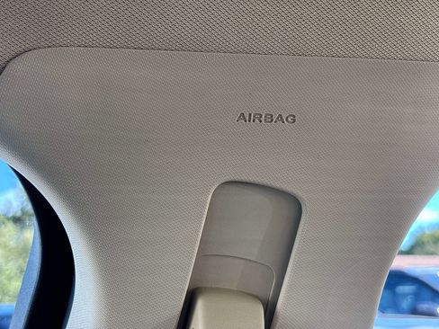 Used 2014 Ford Fusion SE w/ Equipment Group 502A image 30