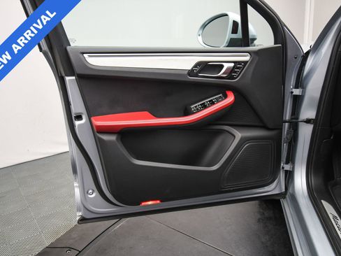 Used 2017 Porsche Macan GTS image 43