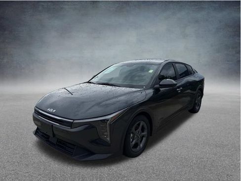Used 2025 Kia K4 FWD image 3