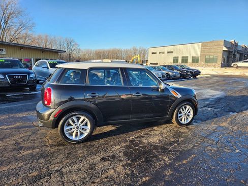Used 2013 MINI Cooper Countryman FWD image 9
