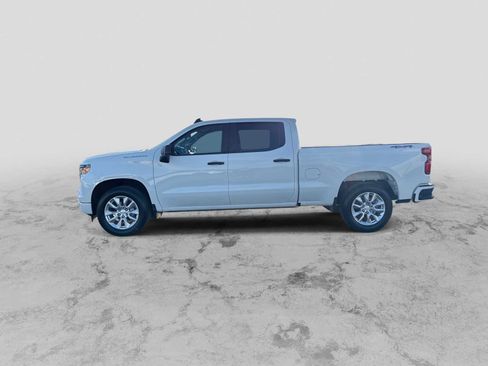 Used 2022 Chevrolet Silverado 1500 Custom image 5