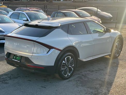Used 2024 Kia EV6 Light image 6