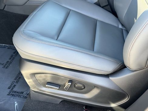 New 2026 Ford Explorer Active w/ Active Comfort Package image 26