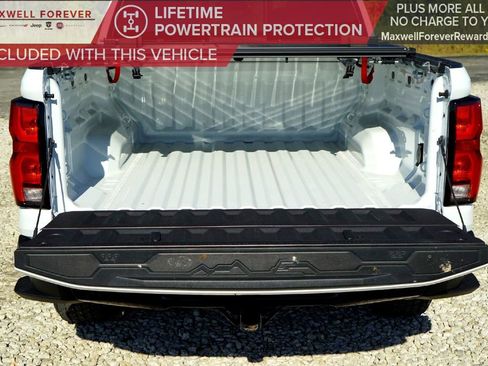 Used 2024 Chevrolet Colorado Z71 w/ Z71 Convenience Package 2 image 28