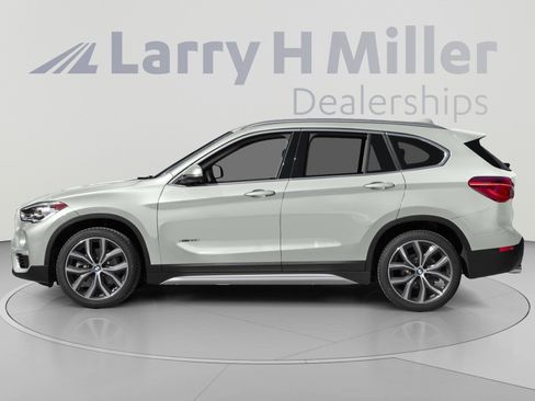 Used 2017 BMW X1 xDrive28i AWD/4WD image 3