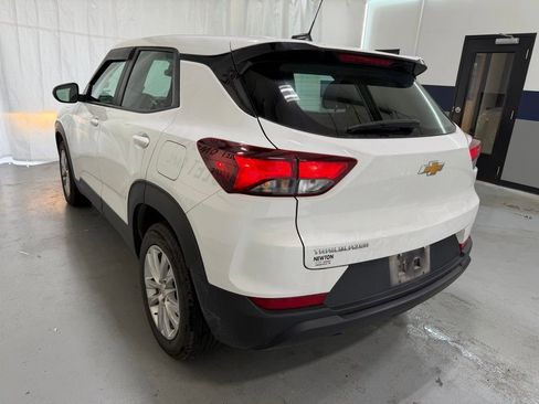 Used 2023 Chevrolet TrailBlazer LS FWD image 21