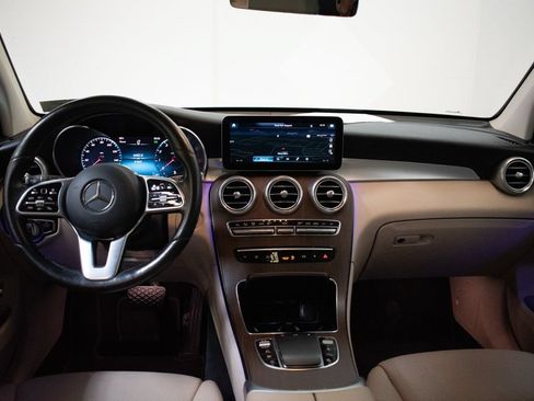 Used 2022 Mercedes-Benz GLC 300 4MATIC image 11