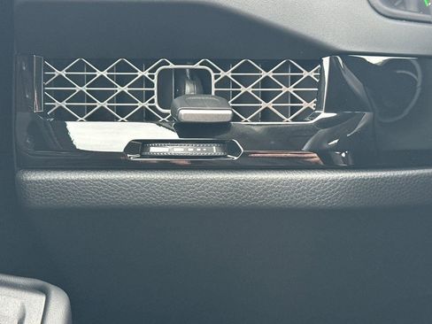 Used 2025 Honda Accord EX-L image 31