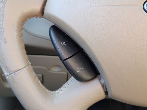 Used 2007 Ford Focus SES image 22