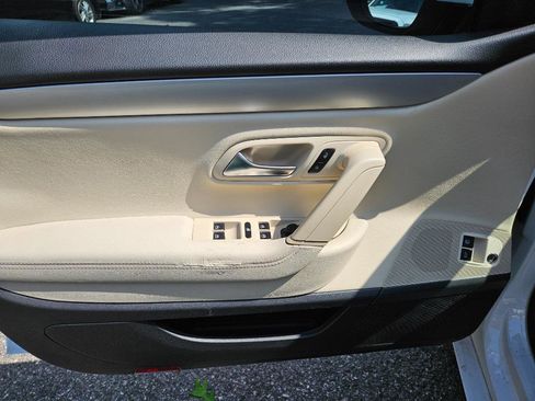 Used 2012 Volkswagen CC Sport image 12