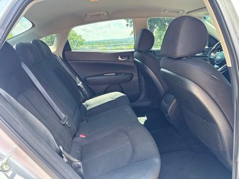 Used 2019 Kia Optima LX FWD image 11