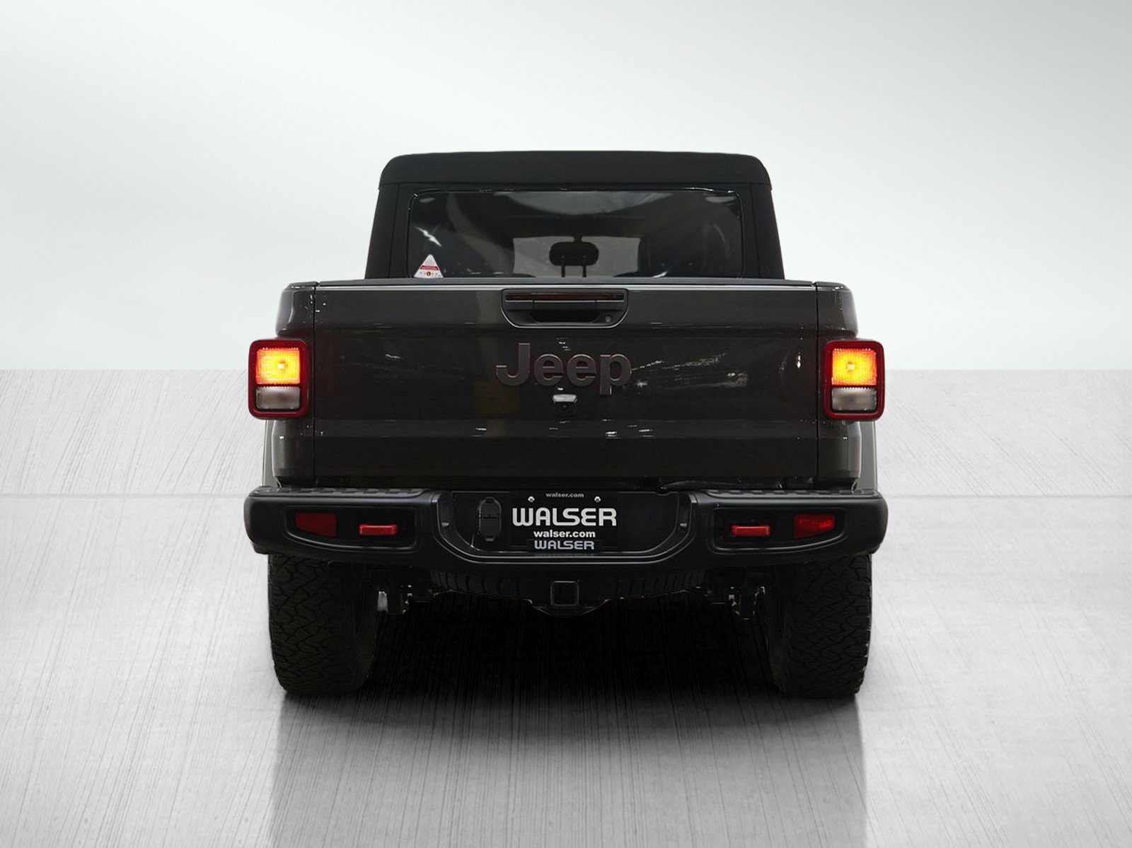 Used 2022 Jeep Gladiator Rubicon w/ Trailer Tow Package AWD/4WD image 5