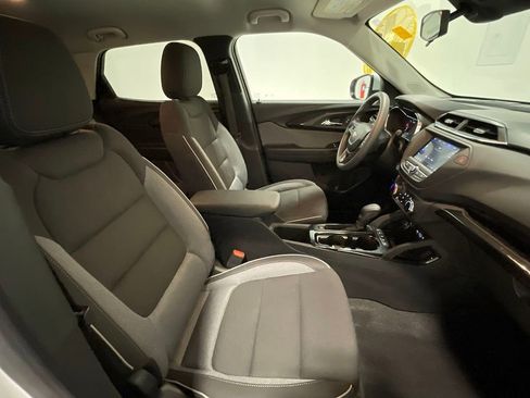 Used 2023 Chevrolet TrailBlazer LT image 25