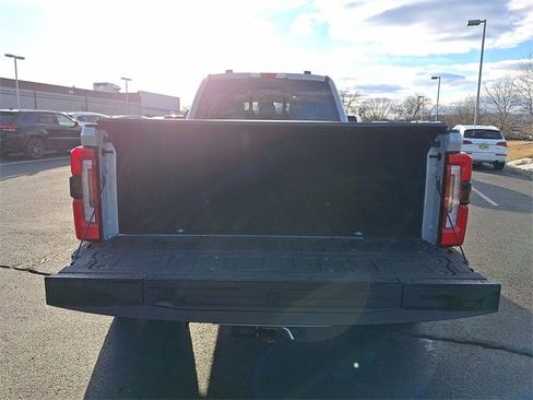 Used 2025 Ford F450 Platinum w/ FX4 Off-Road Package image 26