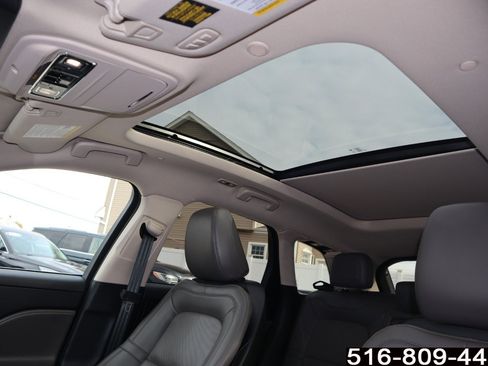 Used 2023 Lincoln Corsair Reserve w/ Equipment Group 201A image 23