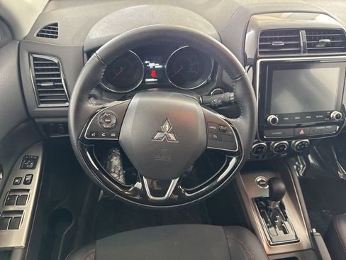 Used 2025 Mitsubishi Outlander Sport ES image 29