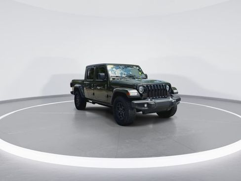 Used 2021 Jeep Gladiator Sport AWD/4WD image 2