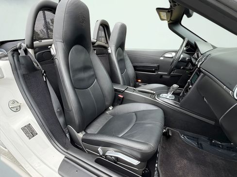 Used 2011 Porsche Boxster RWD image 23